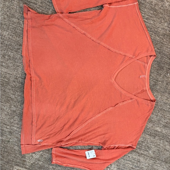 FP Movement by Free People V-Neck Long Sleeve Top NWT - Picture 3 of 6